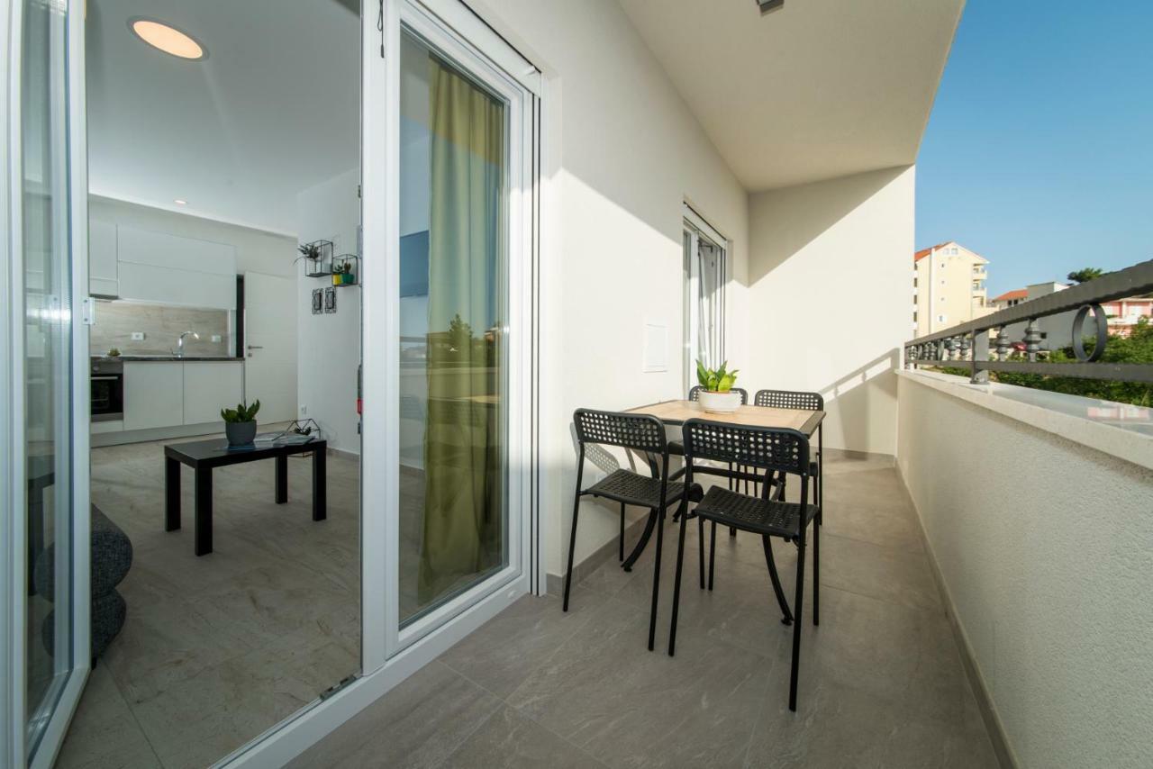 Apartmani Spiline - Mia Baška Voda Dış mekan fotoğraf
