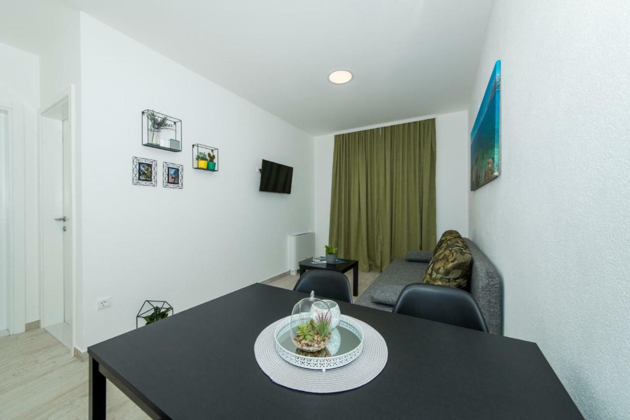 Apartmani Spiline - Mia Baška Voda Dış mekan fotoğraf