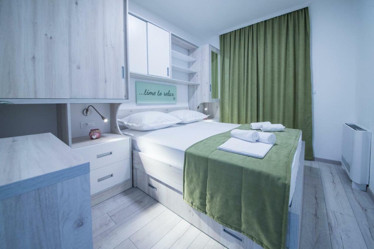 Apartmani Spiline - Mia Baška Voda Dış mekan fotoğraf