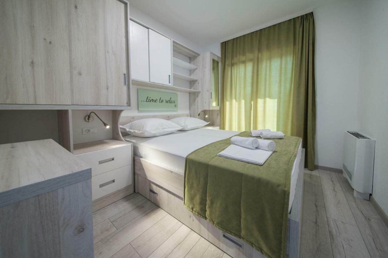 Apartmani Spiline - Mia Baška Voda Dış mekan fotoğraf