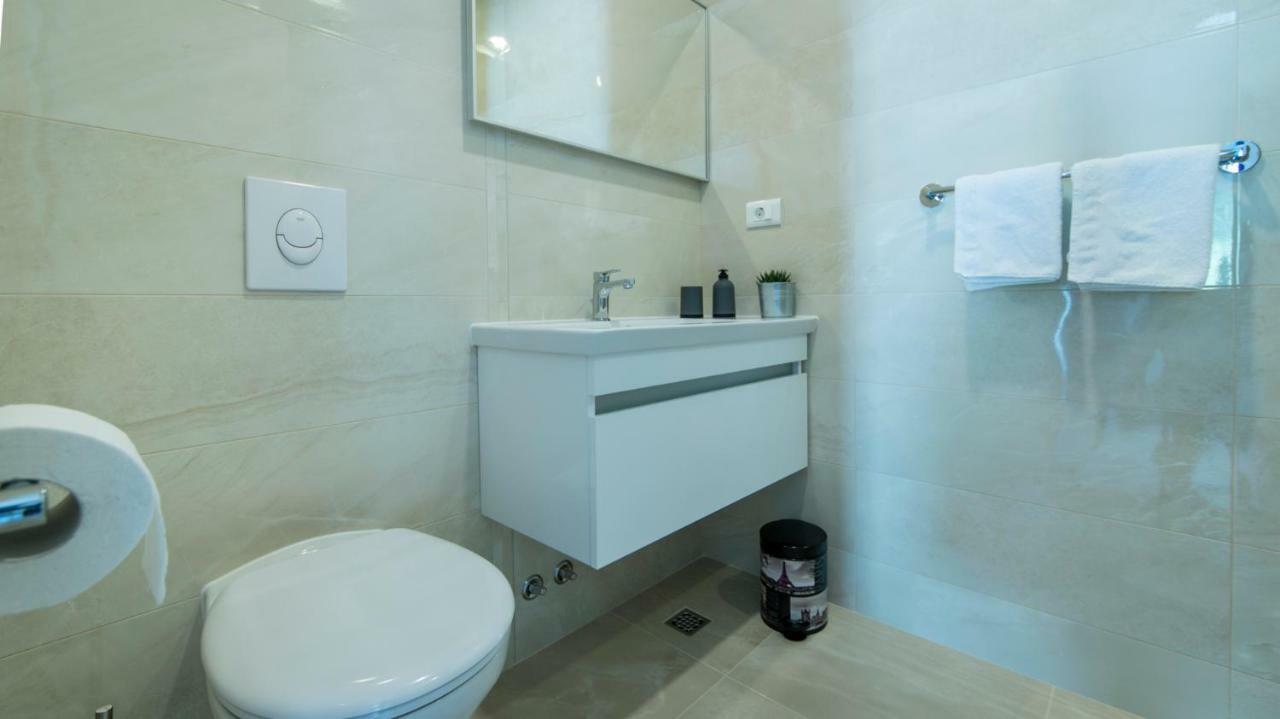 Apartmani Spiline - Mia Baška Voda Dış mekan fotoğraf